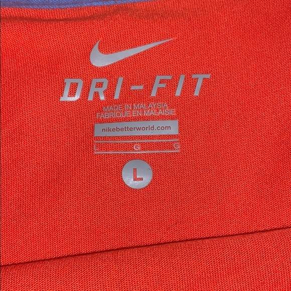 Nike Dri-Fit T-Shirt - Picture 3 of 4